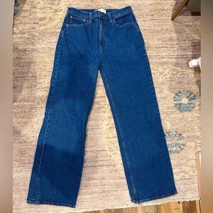Abercrombie & Fitch High Rise The 90’s Relaxed Jean